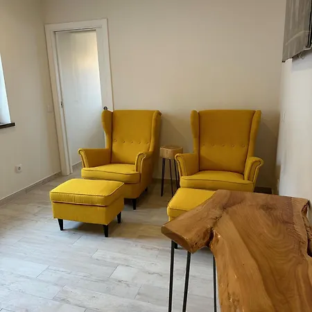 Landsted Hillside House & *