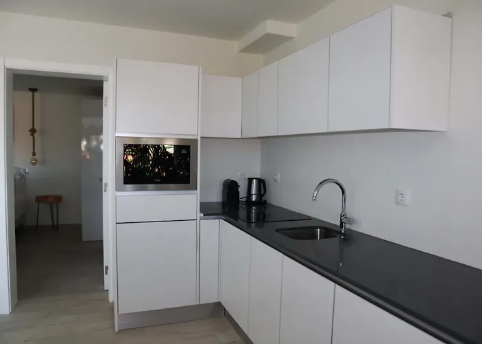 Hillside House &