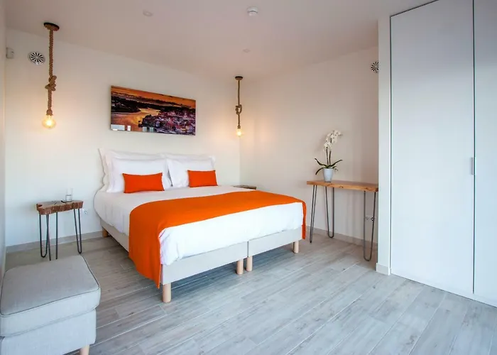 Hillside House &