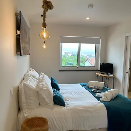 Hillside House & * Foz do Arelho