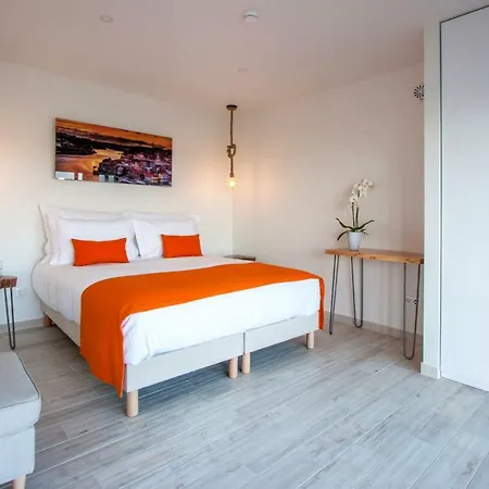 Hillside House &